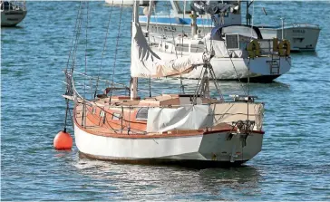  ?? PHOTOS: STUFF ?? Blade, owned by Scott Watson, is still moored in Waikawa Bay, in front of Mary Smart’s Waikawa home.