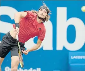  ?? FOTO: MANEL MONTILLA ?? Stefanos Tsitsipas, campeón de Montecarlo, batió ayer a Jaume Munar