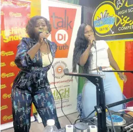  ?? ?? Dancehall diva Pamputtae and Minister Taneisha Shaw make a guest appearance inside studio.