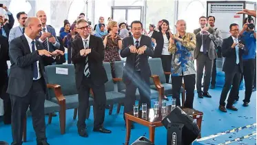  ??  ?? Move to curb the disease: (From left) doustdar, vahr, dr Chen, datuk dr Chong Chee Keong and dr Feisul at the launch of the World diabetes day 2019 event in Putrajaya.