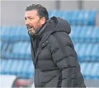  ??  ?? A shattered Dons manager Derek Mcinnes