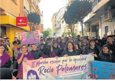  ??  ?? II Marcha escolar por la igualdad Rocío Palomares, por el Día de la Mujer.