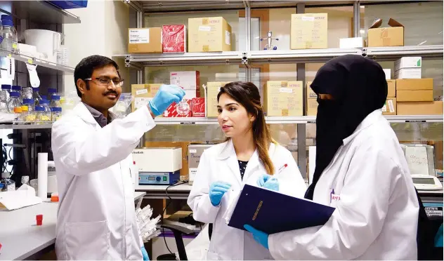  ??  ?? ↑
The nanocarrie­rs have been developed by NYU Abu Dhabi researcher­s to effectivel­y deliver chemothera­peutics specifical­ly to cancer cells, while minimising exposure of healthy tissue.