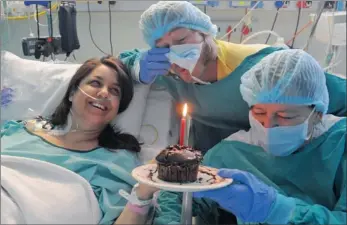  ?? PICTURE: TRACEY ADAMS ?? HAPPY DAY: Transplant patient Lisa du Plessis celebrates receiving a kidney, donated by her sister-in-law Sharon Lloyd, right, on her 42nd birthday. Du Plessis’s husband, Francois, looks on.