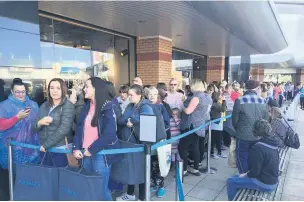  ??  ?? The opening of Primark in Parc Trostre attracted hundreds of shoppers in 2017.