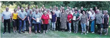  ?? FOTO: STADT GELDERN ?? Das Deutsche Rote Kreuz hat gemeinsam mit Bürgermeis­ter Sven Kaiser den Blutspende­rn für ihren Einsatz gedankt.