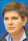  ??  ?? EN CONTRA. La premier polaca, Szydlo, rechaza la propuesta.