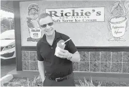  ?? DOREEN CHRISTENSE­N/SOUTH FLORIDA SUN SENTINEL ?? Richie Childs has been selling Italian ices at 898 E. Commercial Blvd., in Oakland Park for 26 years. The store will be closing Dec. 16 to make way for a Starbucks, he says.