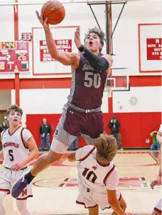  ?? Jim Franco/times Union archive ?? Stillwater senior Jaxon Mueller and his teammates meet Mechanicvi­lle on Wednesday.