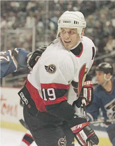  ?? DEREK RUTTAN/FILES ?? Alumni game organizers are hopeful of an Alexei Yashin appearance on Dec. 15.