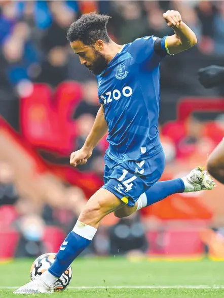  ?? ?? Andros Townsend scores Everton’s goal against Manchester United. Picture: Getty Images