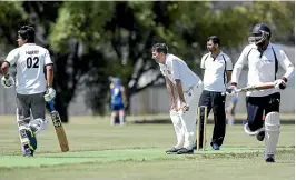  ?? MONIQUE FORD/STUFF ?? Ewen Chatfield, 68, sends one down at Naenae Park in his last cricket match.