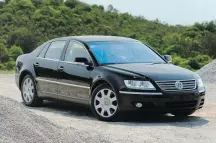  ?? VOLKSWAGEN/DIVULGAÇÃO ?? Intruso. Phaeton não foi bem aceito entre os sedãs de luxo