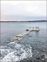  ?? PAUL SMITH PHOTO ?? This is a mighty high tide in Spaniard’s Bay.