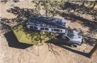  ??  ?? Bottom right: A batwing-styled awning o ers shade on a hot desert day.