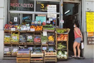  ?? ?? El alza de precios también se refleja en productos básicos y alimentos