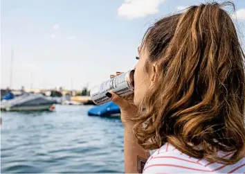  ?? 20MIN/MARCO ZANGGER ?? Hard Seltzer wird in der Schweiz immer beliebter.