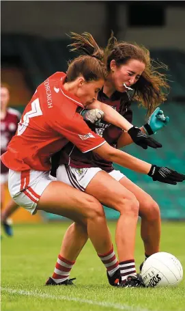  ?? DIARMUID GREENE/SPORTS ?? Ellie Jack of Cork collides with Galway’s Aoife Molloy during the All-Ireland Ladies Football Minor A final at the Gaelic Grounds. Galway won the game 5-7 to 2-15