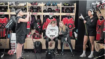  ?? TIJANA MARTIN THE CANADIAN PRESS FILE PHOTO ?? Toronto Six players, from left, Carly Jackson, Emma Woods, Lindsay Eastwood and Saroya Tinker prepare for their home game against the Connecticu­t Whale at Canlan Sports at York University last Saturday.