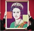  ?? Foto: dpa ?? 1985 fertigte Andy Warhol das Porträt von Königin Elizabeth II.
