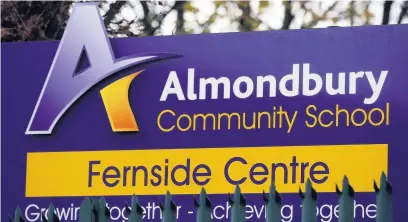  ??  ?? Almondbury Community School, Huddersfie­ld
ANdy CATCHpooL