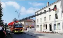  ?? ?? Boulevard Pasteur, l’immeuble sauvegardé mais dont les pièces ont été sinistrées par l’incendie.