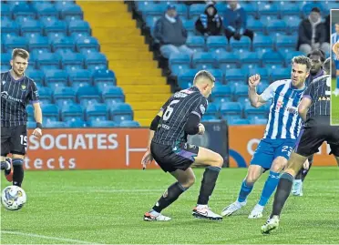  ?? ?? Marley Watkins nets his fifth of the season to put Killie two goals ahead.