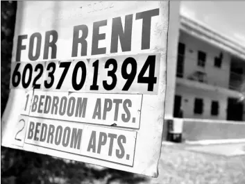  ?? AP Photo/Ross D Franklin ?? A rental sign is posted in front of an apartment complex on Tuesday in Phoenix.