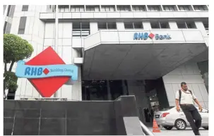  ??  ?? Higher income: RHB Bank headquarte­rs in Kuala Lumpur. The bank’s net fund-based income increased 8.9% to RM3.7bil from a year ago.