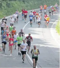  ??  ?? Novost su ovogodišnj­eg Plitvičkog maratona dječje utrke, odnosno utrke osmoškolac­a i vrtićke djece, a u maratonsko­j utrci moguće je trčati i štafetu