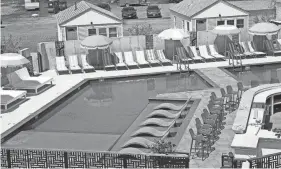  ?? DEB CRAM/SEACOASTON­LINE ?? The York Beach Surf Club features a poolside bar with a heated saltwater pool.