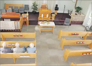  ?? JIM DAY/GUARDIAN ?? The interior of South Lake Christian Church includes pews that were made by inmates at Dorchester Penitentia­ry in New Brunswick.