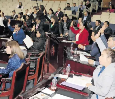  ?? EDUARDO DE LA VEGA ?? Los diputados
locales deberán resolver las observacio­nes enviadas por el gobernador