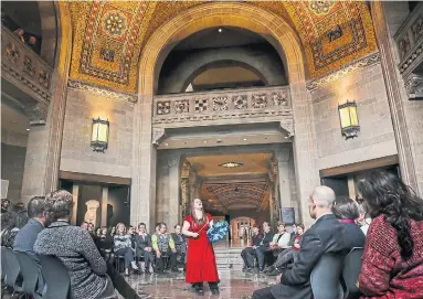  ?? ANDREW FRANCIS WALLACE PHOTOS/TORONTO STAR ?? Singer and storytelle­r Aqua Nibii Waawaaskon­e performs at Wednesday’s opening of the ROM’s free Indigenous gallery.