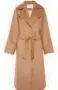  ??  ?? Max Mara, 1 360 €