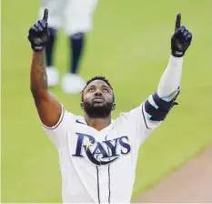  ?? AP ?? SENSACIÓN. El cubano Randy Arozarena se ha convertido en el más temible bateador de los Rays, un equipo que ha dependido del jonrón en la postempora­da.