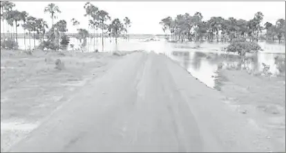  ??  ?? The condition of the road that is currently being used (Randy Austin photo)