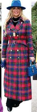  ?? ?? Scotch and dry: A fan dresses for the weather in more tartan and, right, a burst of sunshine yellow