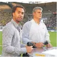  ?? FOTO: IMAGO IMAGES ?? Patrick Owomoyela (links) und Norbert Dickel.