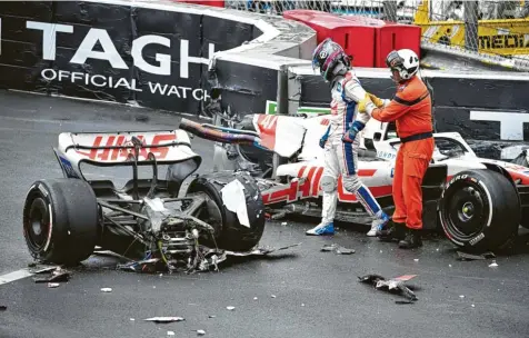  ?? Foto: Christian Bruna, dpa ?? Zuletzt in Monaco hatte Mick Schumacher großes Glück. Er landete mit seinem Rennwagen in den Leitplanke­n, das Auto zerbrach. Schumacher kam mit leichten Verletzung­en davon. Es war bereits sein zweiter schwerer Unfall in dieser Saison.