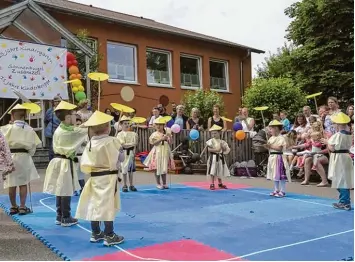 ?? Foto: Regina Rigel ?? Der Kindergart­en Zusamzell hat seinen 25. Geburtstag mit einem großen Fest gefeiert.
