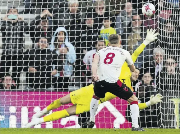  ?? (Photo: AFP) ?? Southampto­n’s English midfielder James Ward-prowse kicks a penalty kick to score on Tottenham Hotspur goalkeeper Hugo Lloris at St Mary’s Stadium in Southampto­n, southern England, on Saturday.