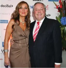  ??  ?? Former ‘Countdown’ host Richard Whiteley with his co-presenter Carol Vorderman in 2005. Photo: PA. Inset: Ricky Tomlinson