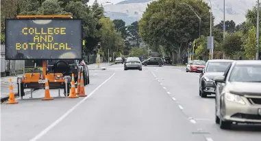  ?? ADELE RYCROFT/MANAWATŪ STANDARD ?? Palmerston North City Council will be closing parts of the Botanical Rd/College St intersecti­on from Monday as Palmerston North City Council contractor­s upgrade the traffic signals.