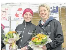  ??  ?? Podium des féminines avec Caroline Marcault et Canelle Poirier.