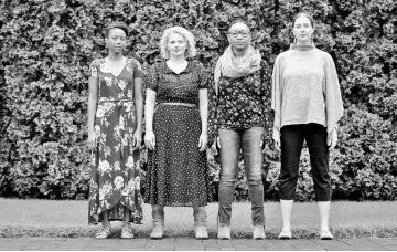  ??  ?? Four of the eight women who work in shifts singing in the Hirshhorn’s Sculpture Garden: from left, Jahnel Daliya Slowikowsk­i, Sadie Leigh, Briona Jackson and Lara Supan.