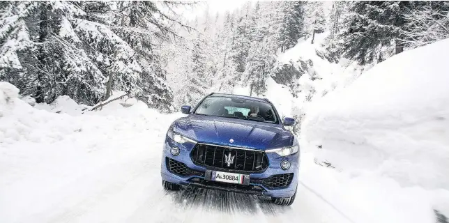  ??  ?? Der Nobel-SUV Levante kommt auch auf Eis und Schnee bemerkensw­ert gut zurecht. Und er verhalf Maserati zu einer Verzehnfac­hung des Absatzes seit 2011.