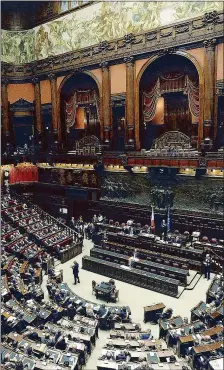  ??  ?? Si comincia Oggi la prima seduta della nuova legislatur­a per l’elezione dei presidenti di Camera e Senato. A Roma 16 parlamenta­ri umbri, nove i nuovi