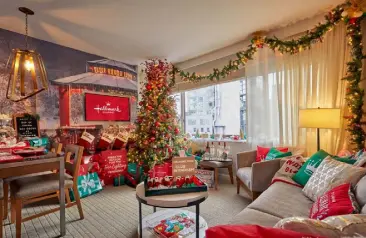  ?? Courtesy of Club Wyndham, ?? In December, Club Wyndham teamed up with Hallmark Channel to design three suites tied to the “Countdown to Christmas” holiday movie event.