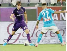  ?? GETTY ?? Federico Chiesa in azione contro Di Lorenzo nel match d’andata